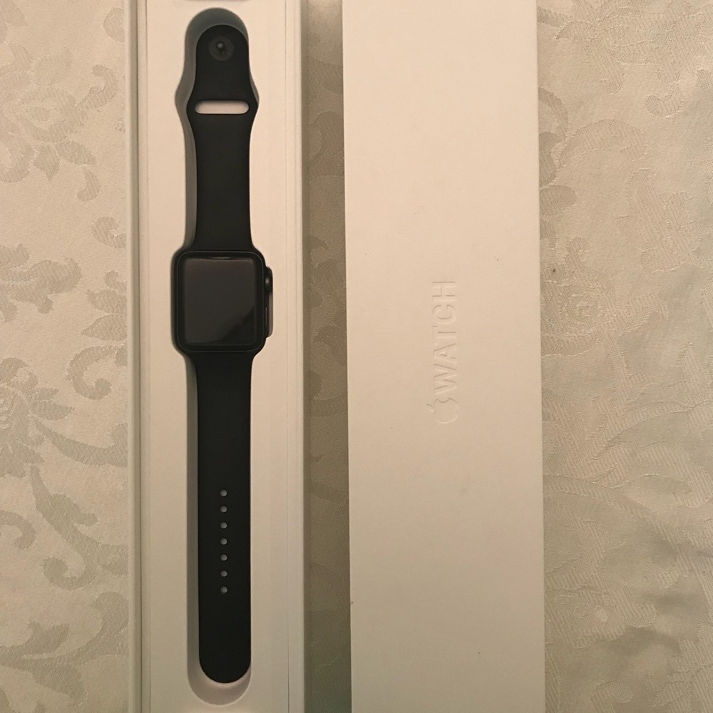 Apple Watch Series 2, 42mm, space gray, black band